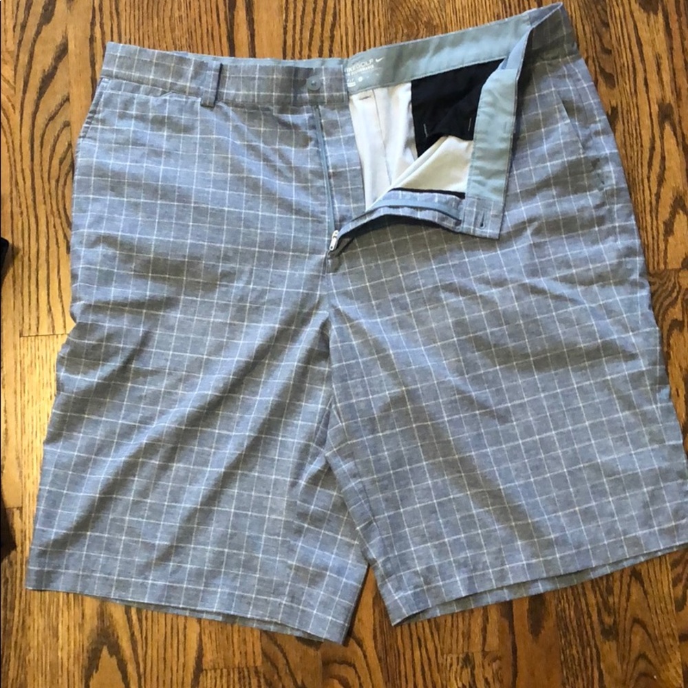 Nike golf shorts
